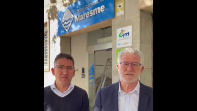 Sergi Morales i Sebastián Tejada davant del Consell Comarcal del Maresme